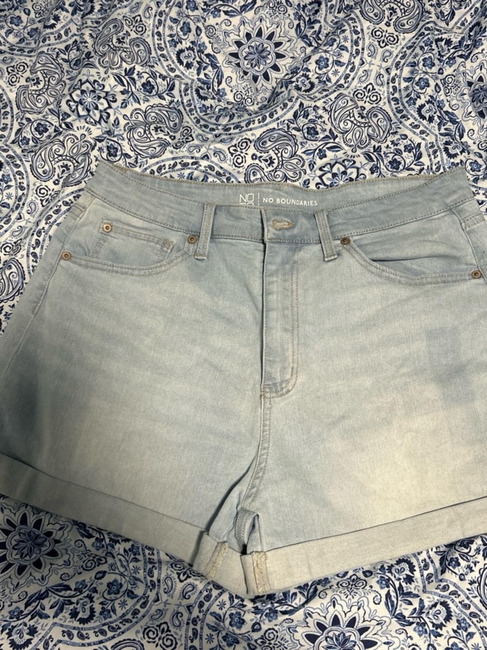 No Boundaries Pale Blue Denim Cuffed Women's Shorts
